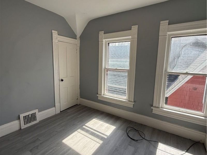 3860 W 37th Street, Cleveland, OH 44109 Photo 13