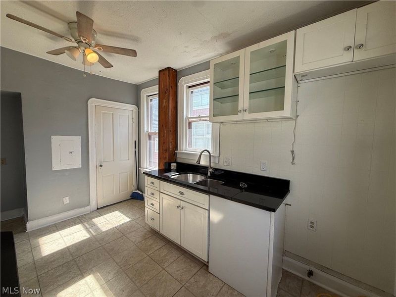 3860 W 37th Street, Cleveland, OH 44109 Photo 6