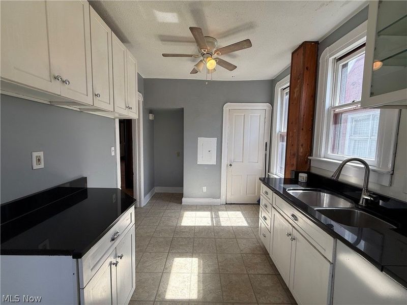 3860 W 37th Street, Cleveland, OH 44109 Photo 7