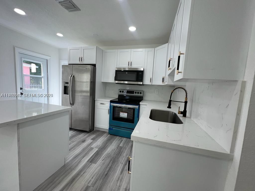 743 NW 77th Ter, Miami, FL 33150 Photo