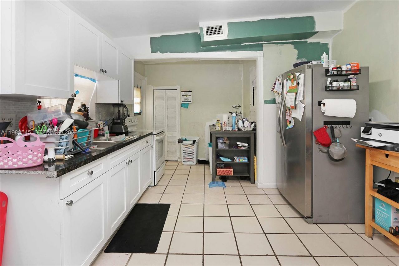 528 E 10th St, Hialeah, FL 33010 Photo