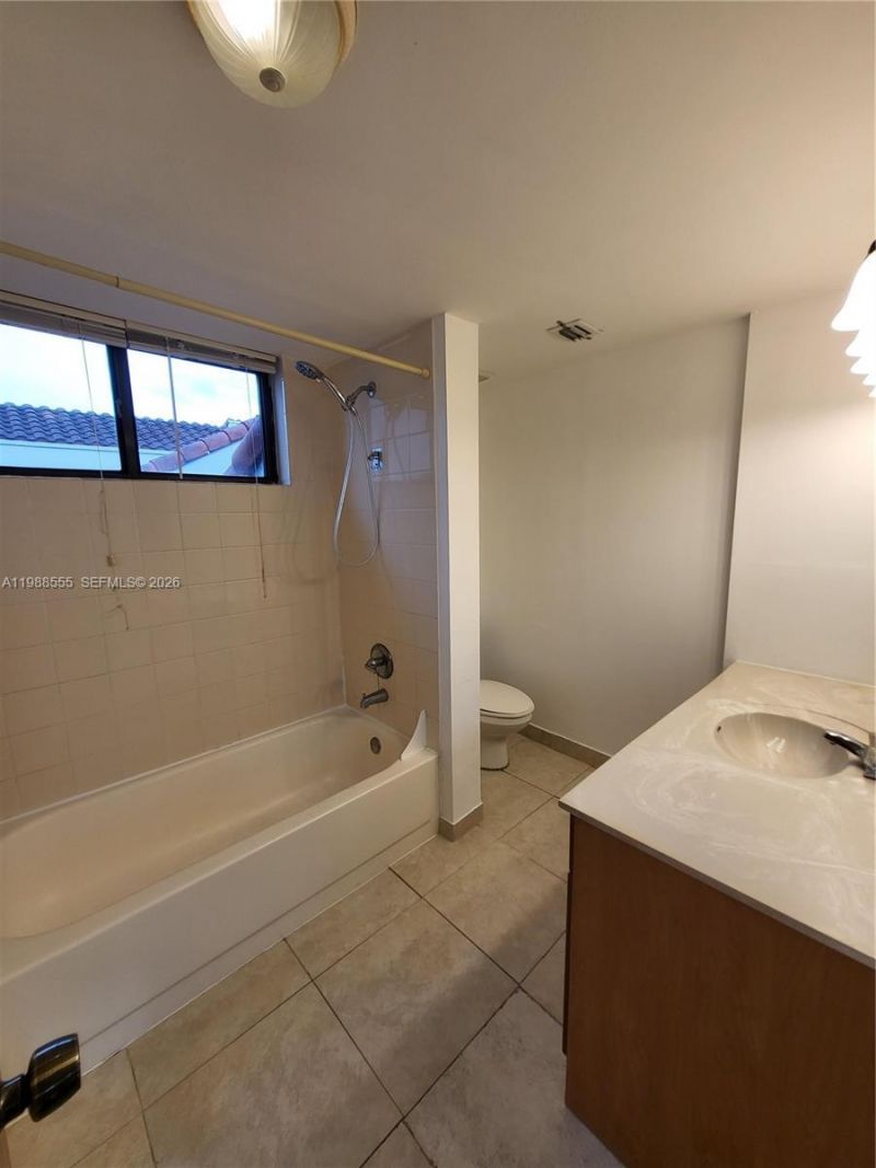 8215 SW 152nd Ave , Unit G-418, Miami, FL 33193 Photo