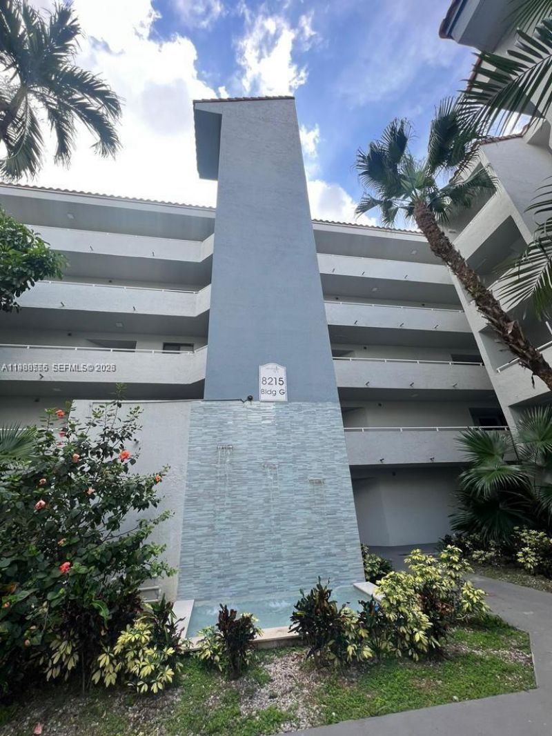 8215 SW 152nd Ave , Unit G-418, Miami, FL 33193 Photo