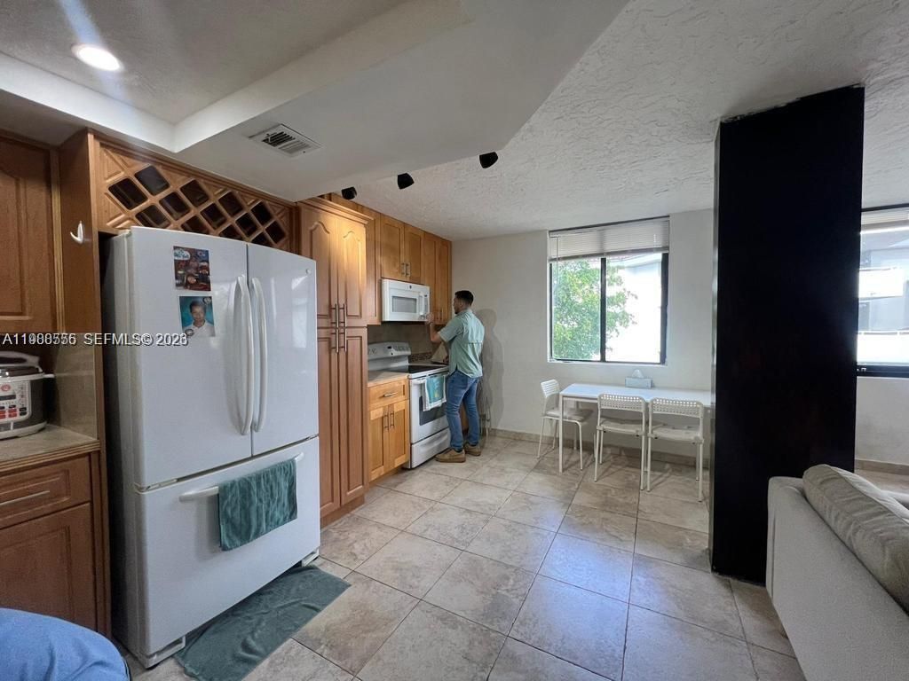 8215 SW 152nd Ave , Unit G-418, Miami, FL 33193 Photo