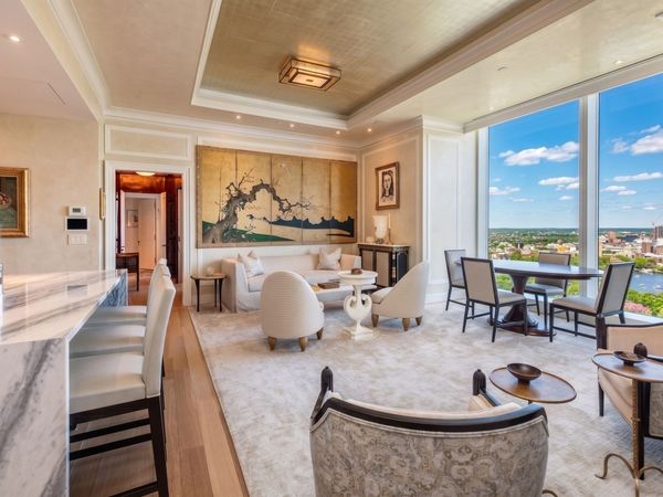 1 Dalton St, Unit 3902, Boston, MA 02199