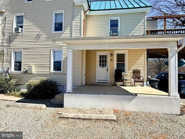 250 E BROAD STREET, GIBBSTOWN, NJ 08027