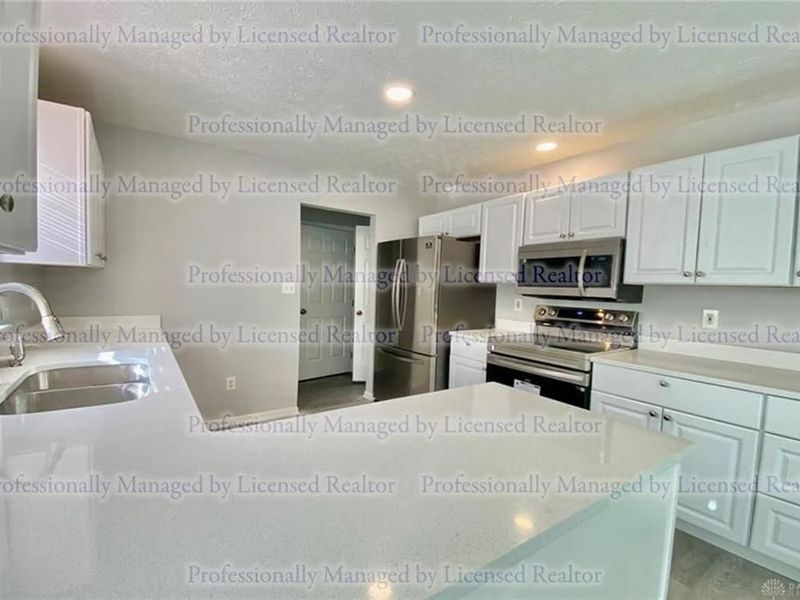 3571 King Edward Way, Beavercreek, OH 45431 Photo 6