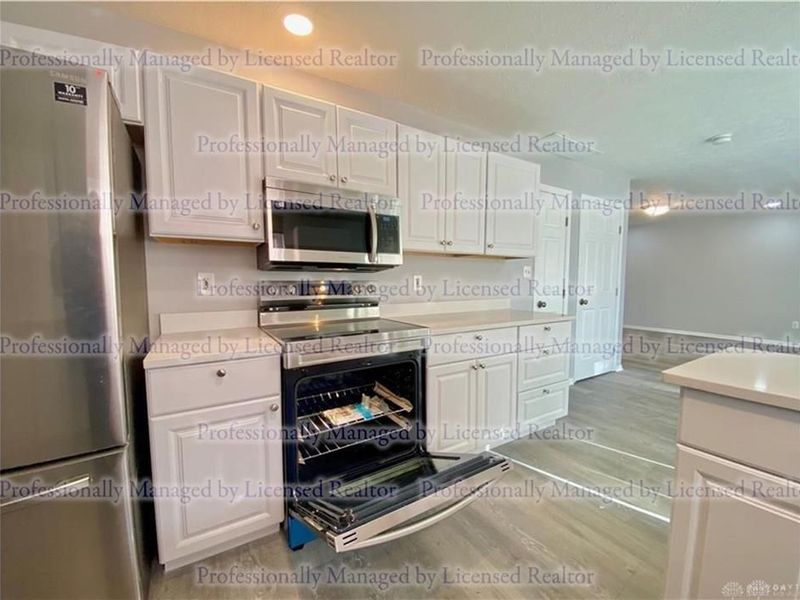 3571 King Edward Way, Beavercreek, OH 45431 Photo 9