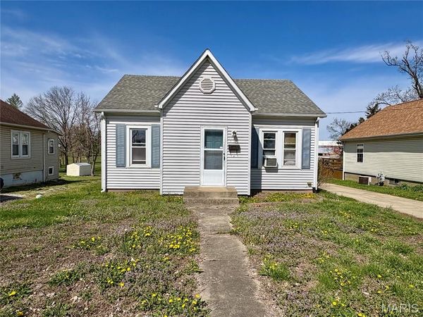 522 Edgemont Boulevard , Perryville, MO 63775