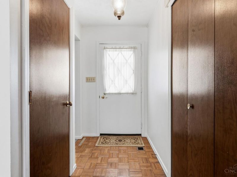 408 Mayfair Drive, Wilmington, OH 45177 Photo 12