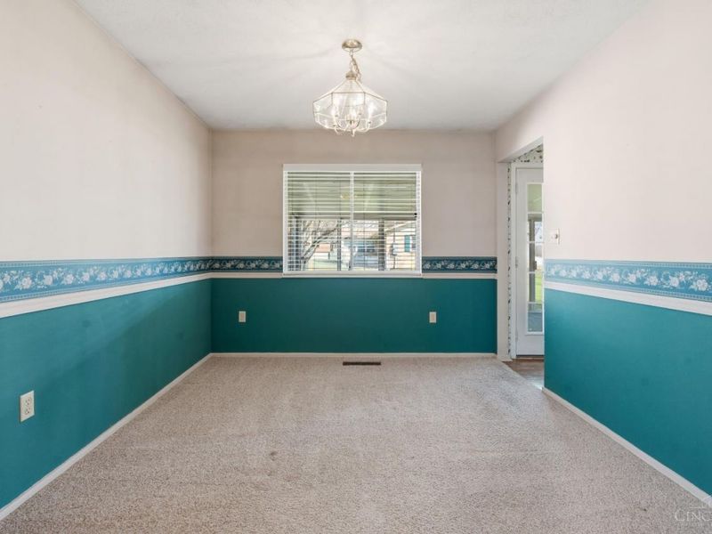 408 Mayfair Drive, Wilmington, OH 45177 Photo 13