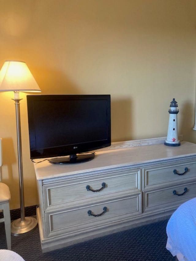 2000 N Ocean Blvd.  Photo 11