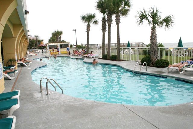 2000 N Ocean Blvd.  Photo 16