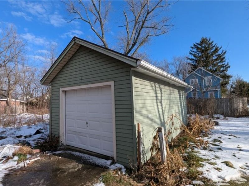 417 Margaret Street , Akron, OH 44306 Photo 8