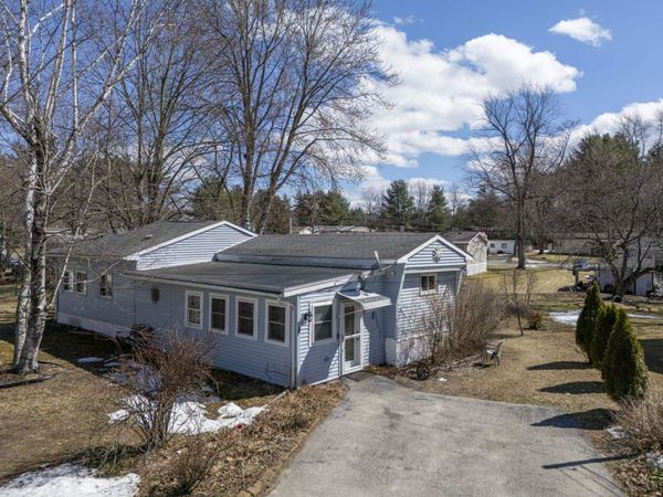 4 Lee Ann Street, Nashua, NH 03062