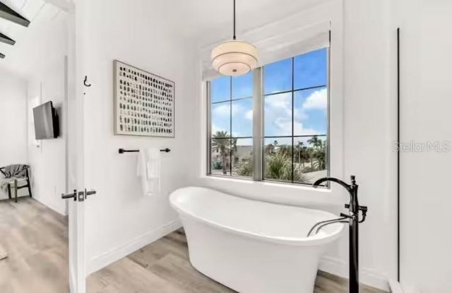 85 Avenida Messina, Sarasota, FL 34242 Photo