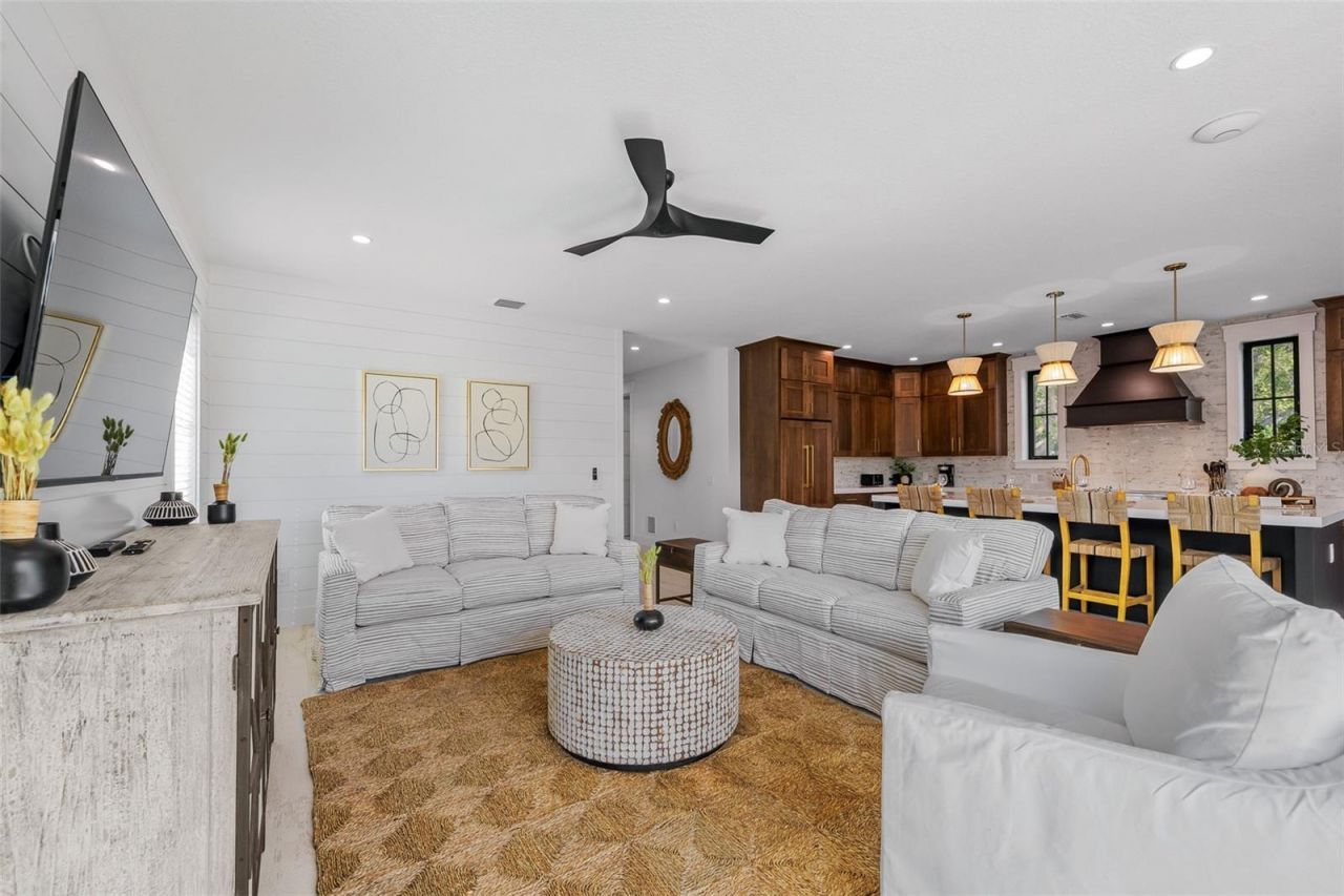 128 Fillmore Drive, Sarasota, FL 34236 Photo