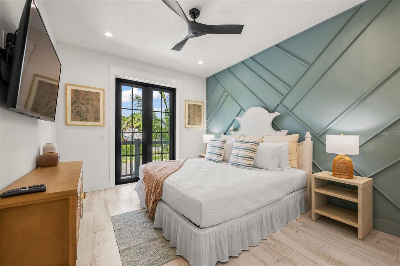 128 Fillmore Drive, Sarasota, FL 34236 Photo