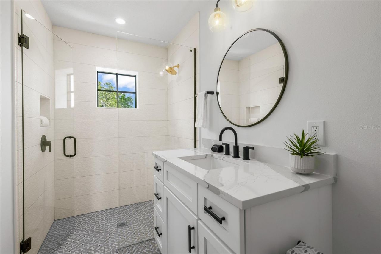 128 Fillmore Drive, Sarasota, FL 34236 Photo