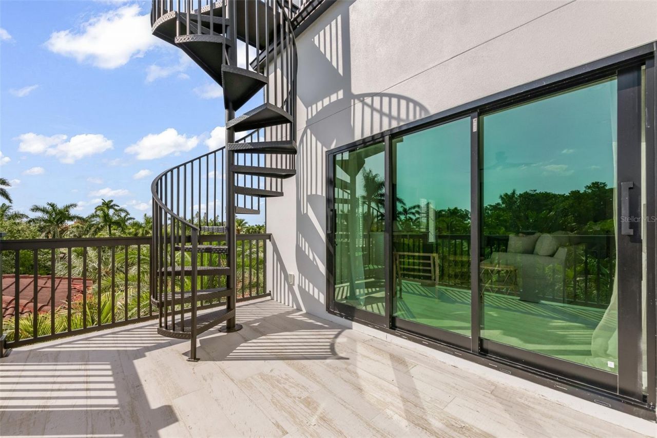 128 Fillmore Drive, Sarasota, FL 34236 Photo