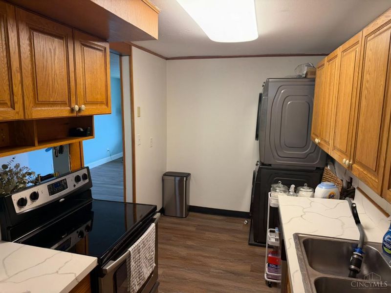 922 Castro Lane, Springdale, OH 45246 Photo 8