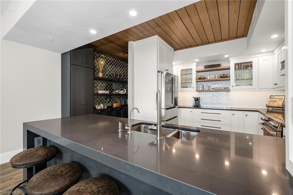 3000 Oasis Grand Blvd , Unit 1004, Fort Myers, FL 33916 Photo