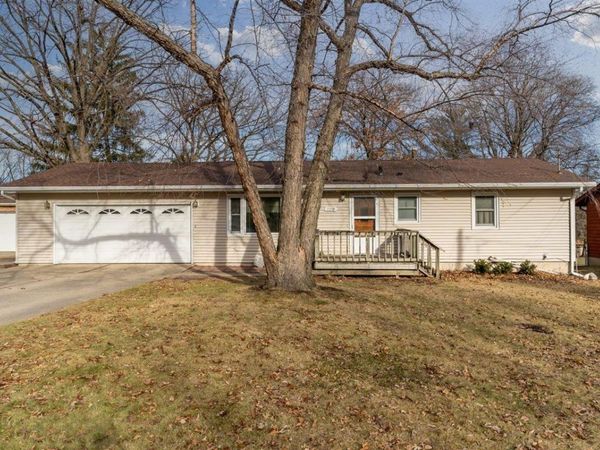 2218 Castle Street, Waterloo, IA 50701