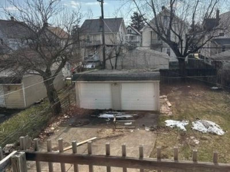 10329 Ignatius Avenue , Cleveland, OH 44111 Photo 7