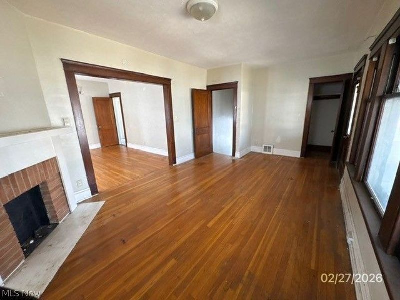 10329 Ignatius Avenue , Cleveland, OH 44111 Photo 8