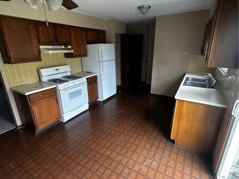 3747 Iona Avenue , Stow, OH 44224 Photo 6