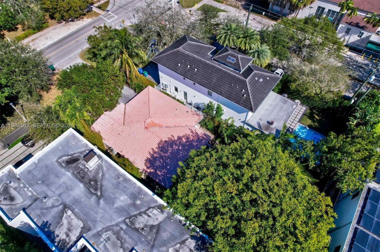 5210 SW 72nd St , Miami, FL 33155 Photo