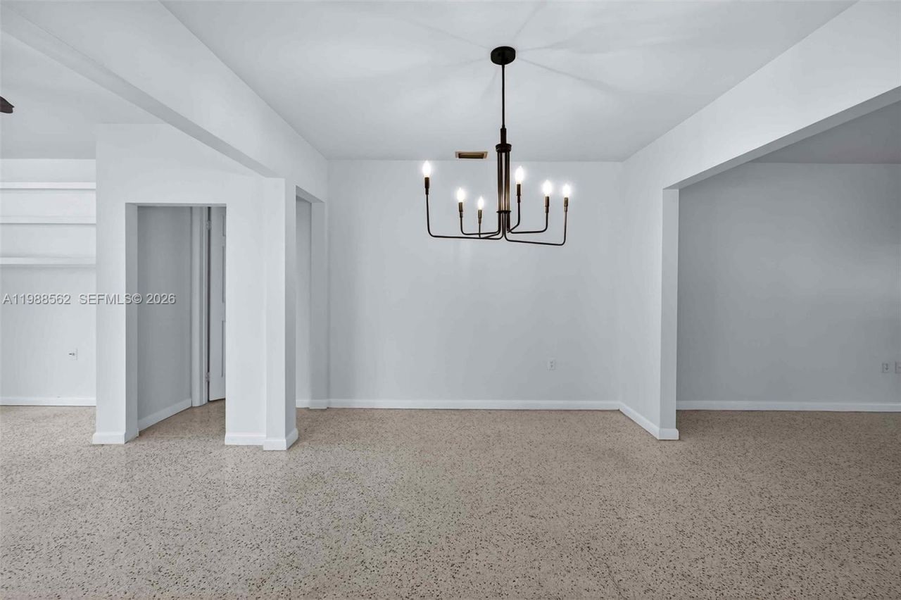 5210 SW 72nd St , Miami, FL 33155 Photo