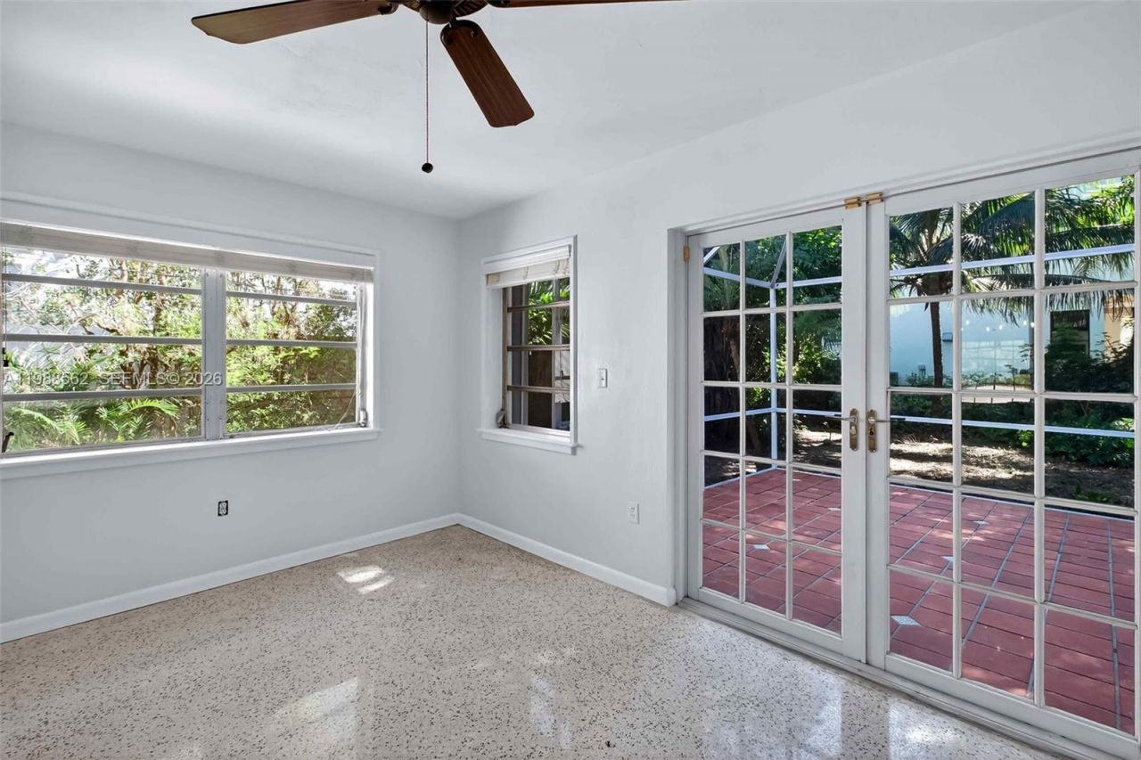 5210 SW 72nd St , Miami, FL 33155 Photo