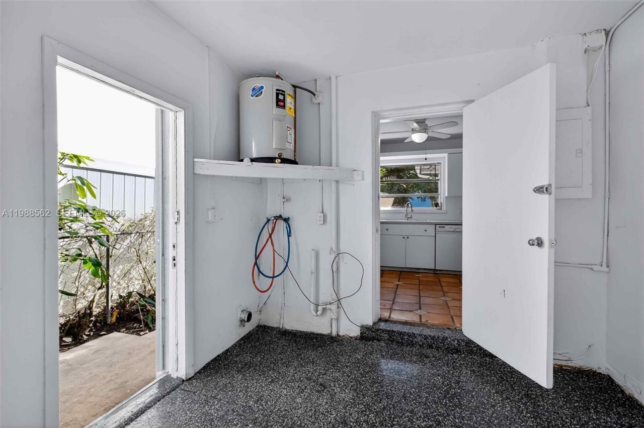 5210 SW 72nd St , Miami, FL 33155 Photo