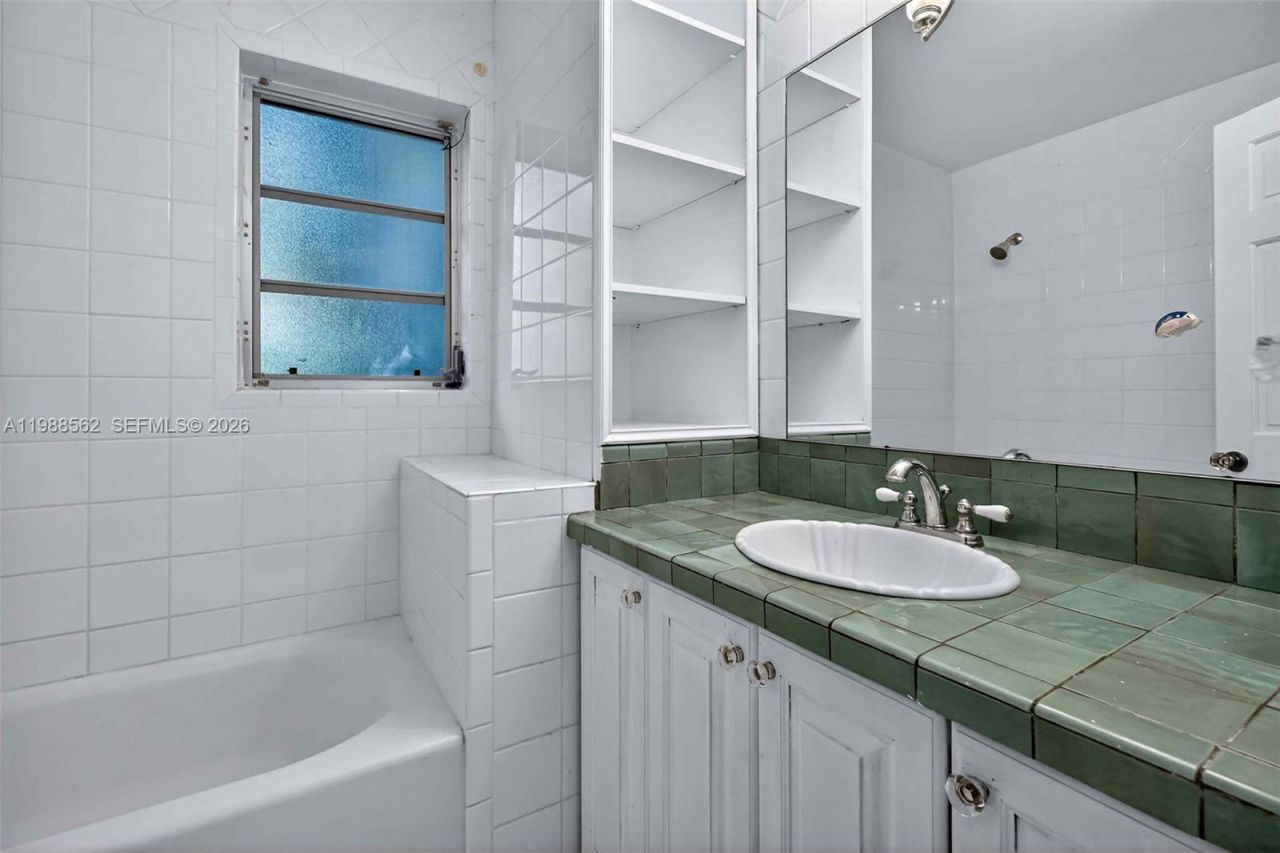 5210 SW 72nd St , Miami, FL 33155 Photo