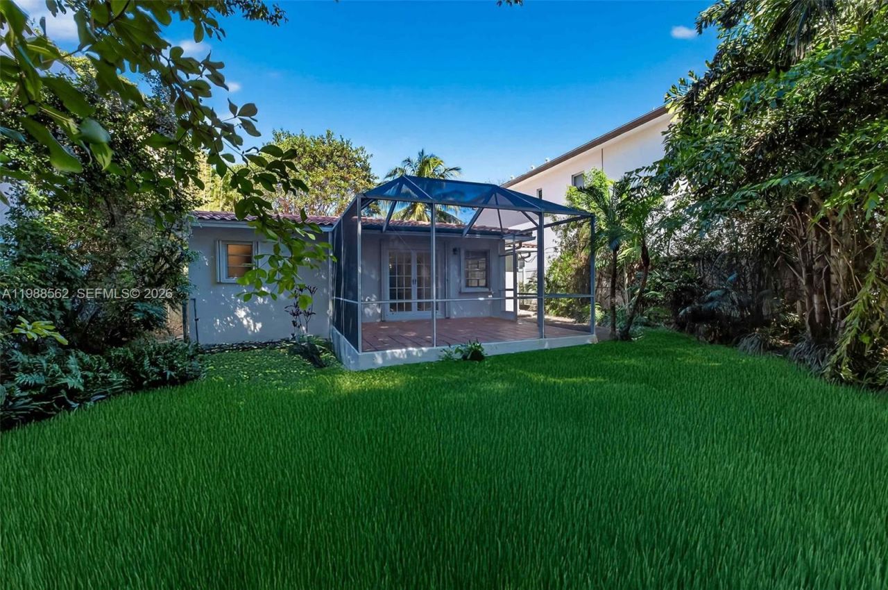 5210 SW 72nd St , Miami, FL 33155 Photo