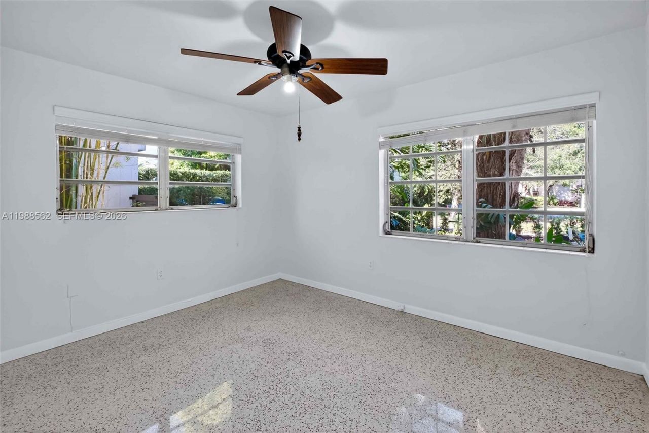 5210 SW 72nd St , Miami, FL 33155 Photo