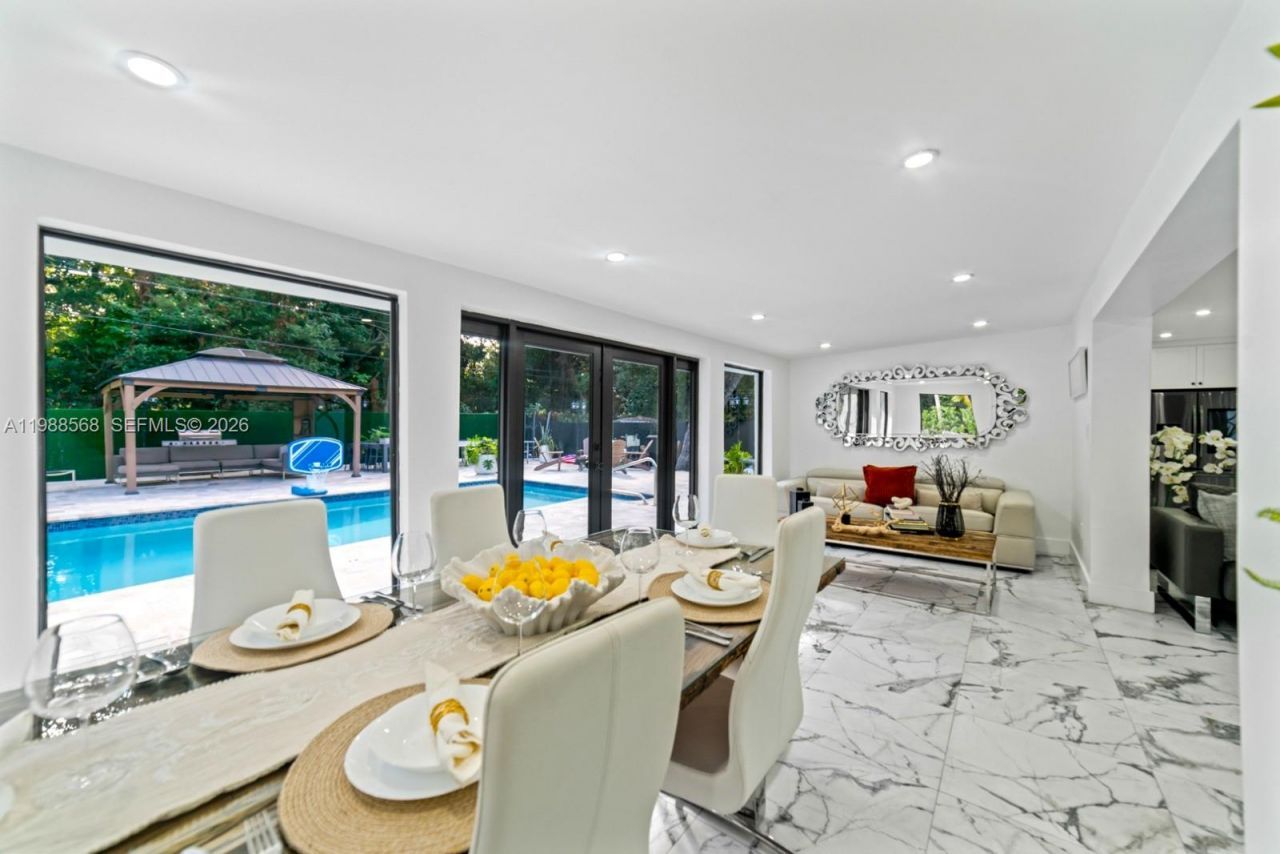 1730 NE 137th Ter , North Miami, FL 33181 Photo