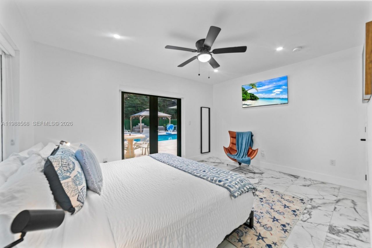 1730 NE 137th Ter , North Miami, FL 33181 Photo