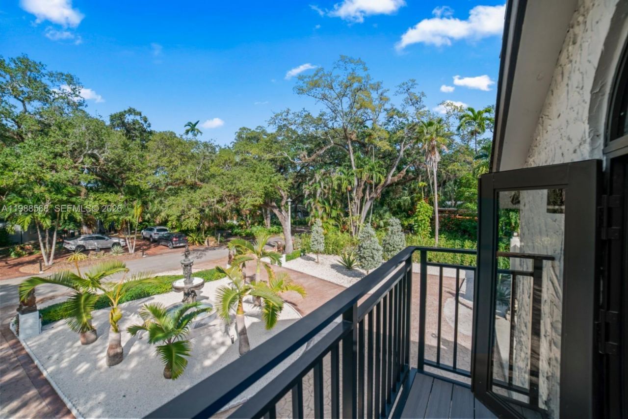 1730 NE 137th Ter , North Miami, FL 33181 Photo