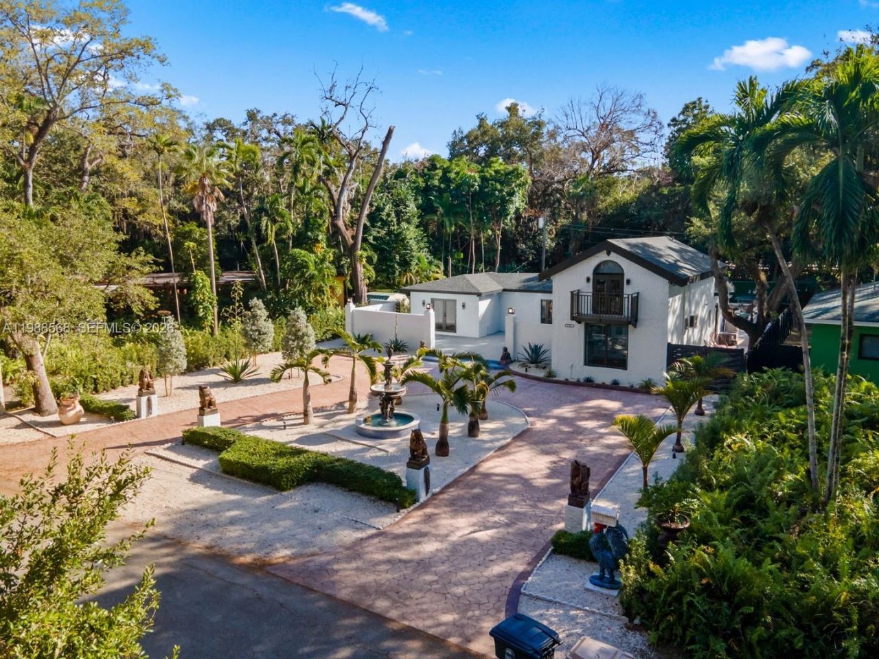 1730 NE 137th Ter , North Miami, FL 33181 Photo