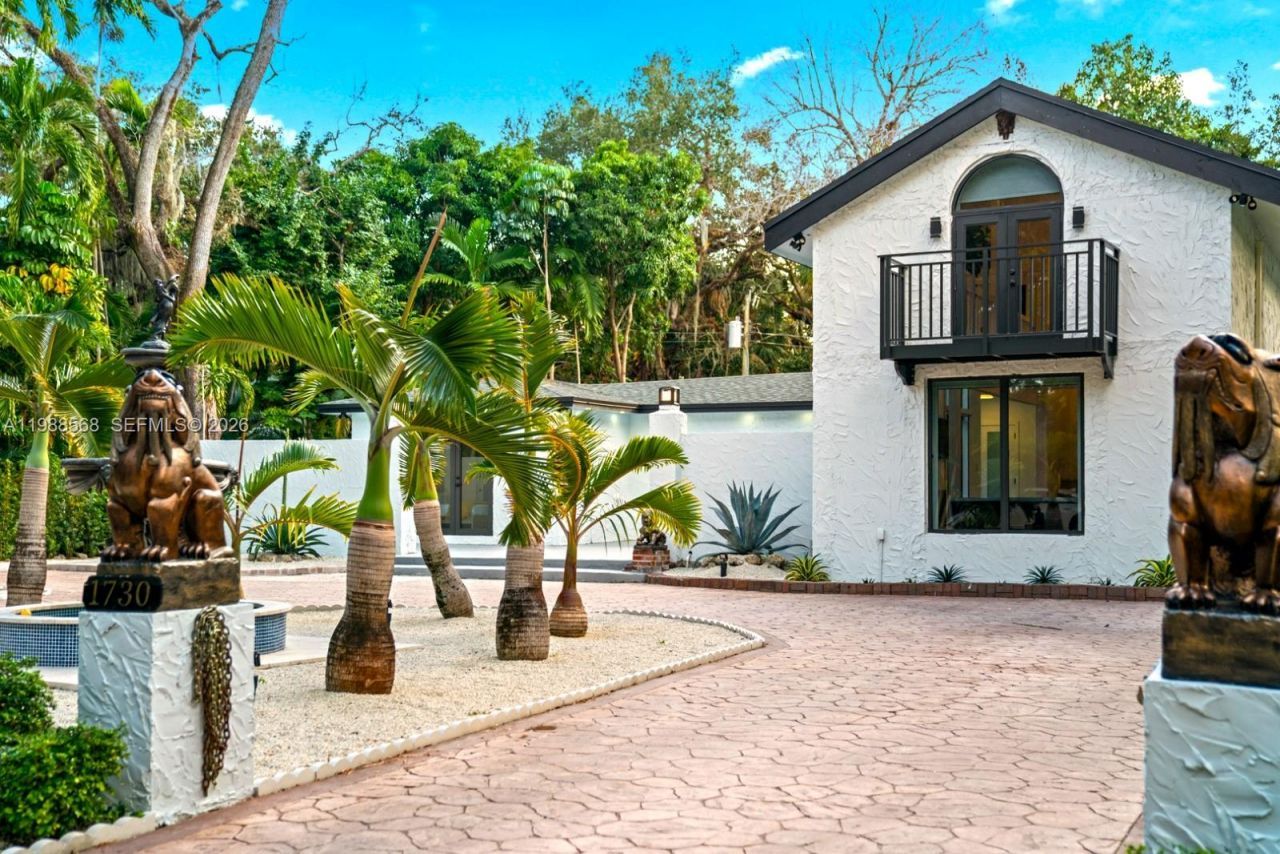 1730 NE 137th Ter , North Miami, FL 33181 Photo