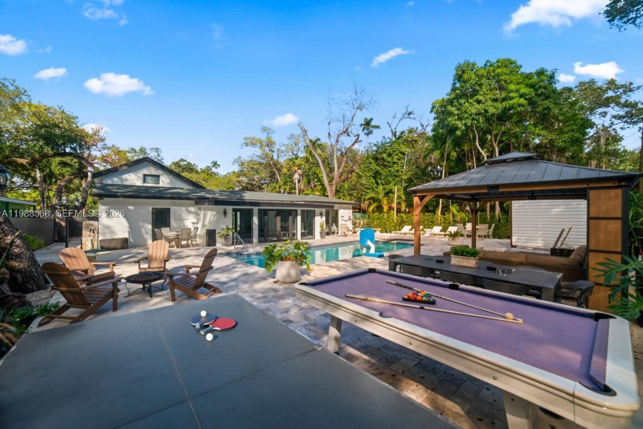 1730 NE 137th Ter , North Miami, FL 33181 Photo