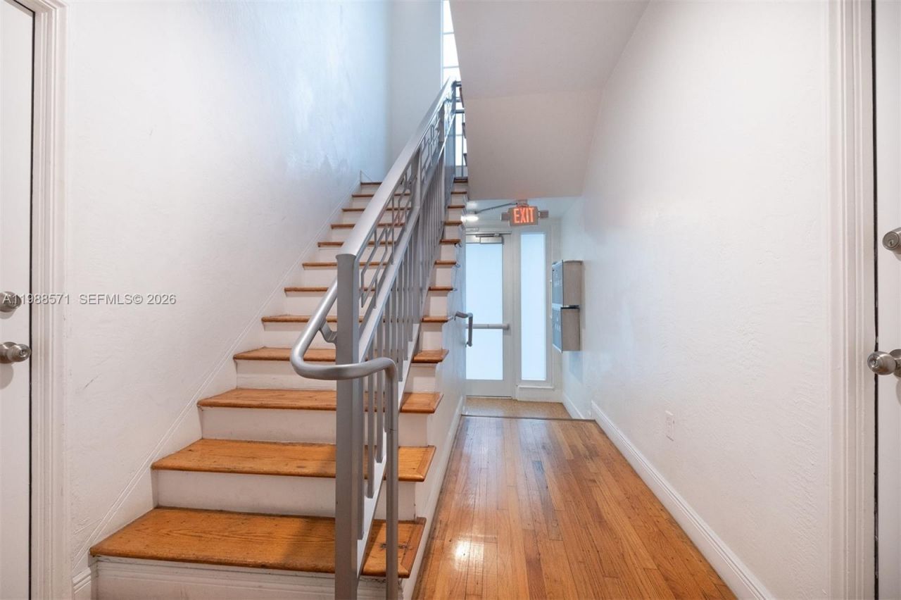 7936 Harding Ave , Miami Beach, FL 33141 Photo