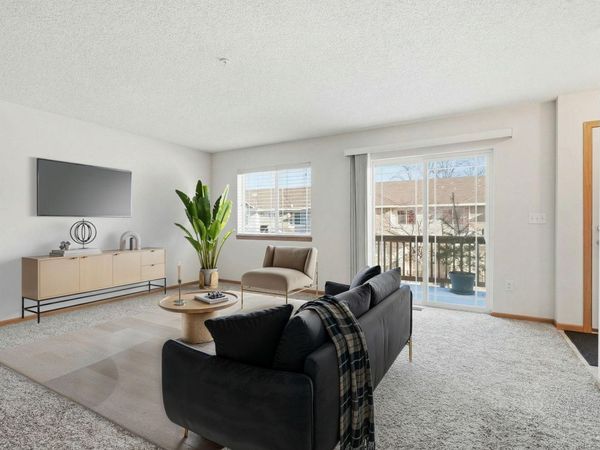 14974 Chestnut Lane, Savage, MN 55378