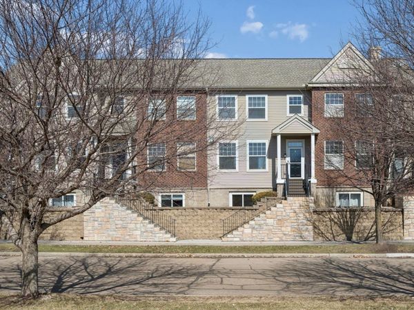 2062 Wellens Street, Unit 84, Chaska, MN 55318