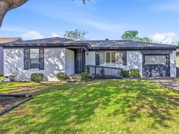 445 Michael Boulevard, Hurst, TX 76053