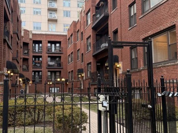 904 W Winona Street, Unit G, Chicago, IL 60640