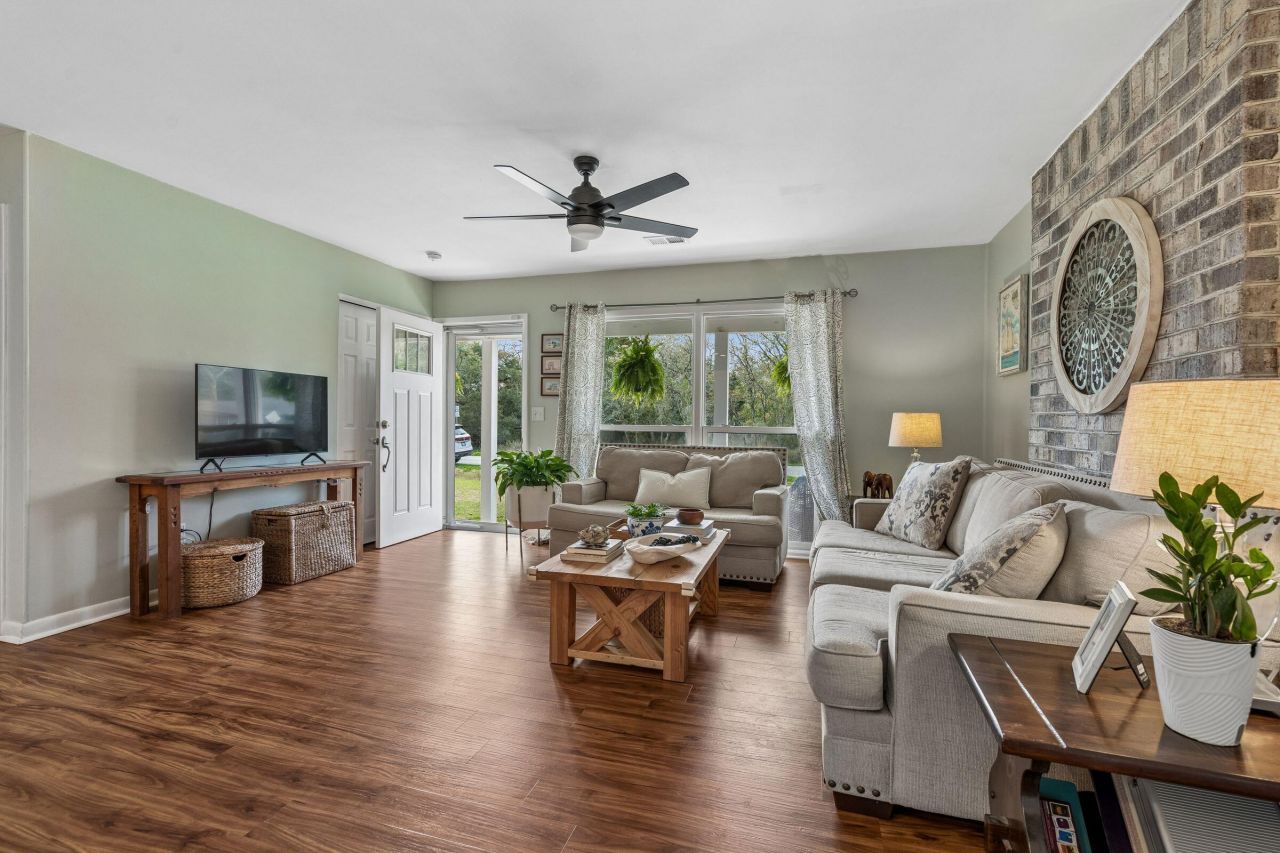 662 Schooner Road Photo 14