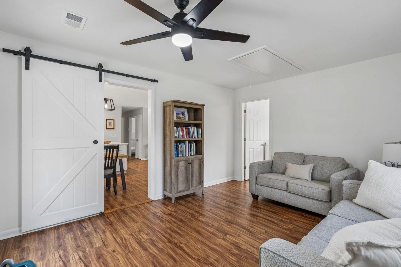 662 Schooner Road Photo 25